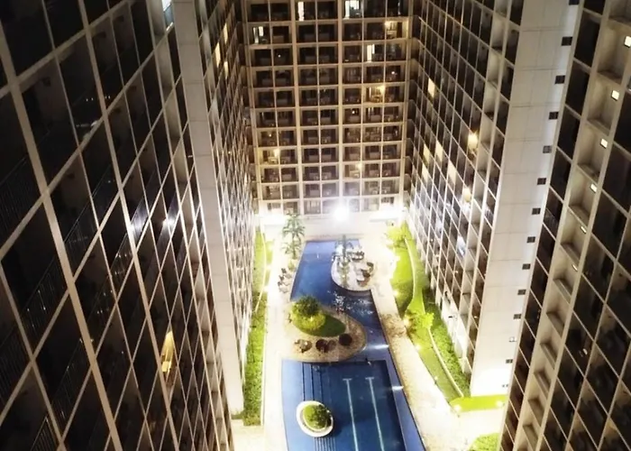 Cozy 19 At Shore 2 Residences